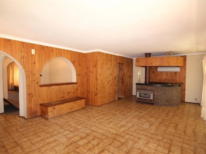 12 Pierre Place, Padbury WA 6025