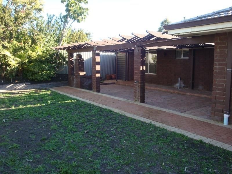 12 Pierre Place, Padbury WA 6025