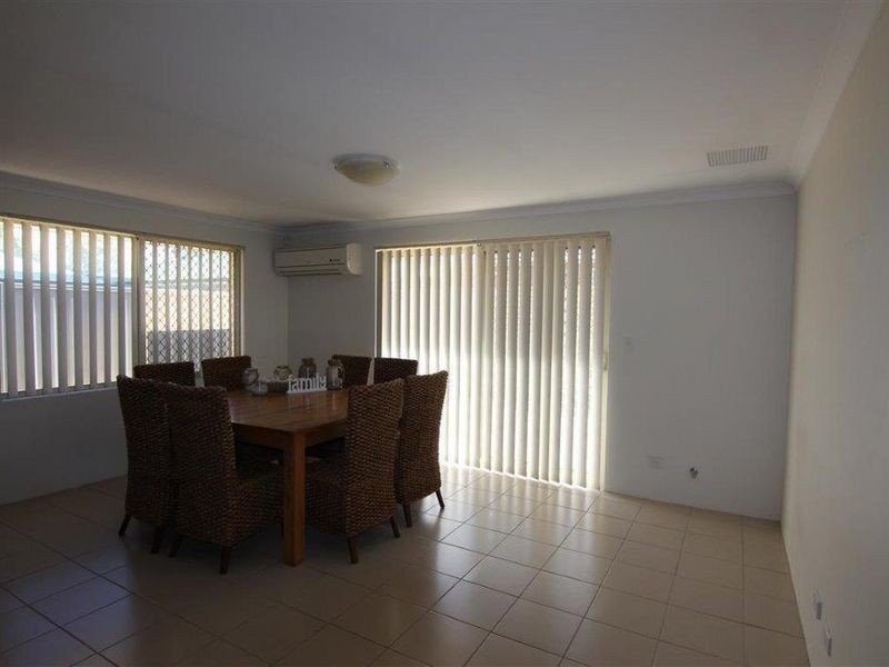 2/157 Seventh Road, Armadale WA 6112