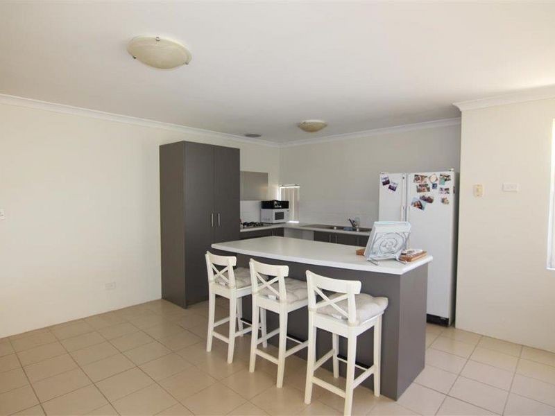 2/157 Seventh Road, Armadale WA 6112