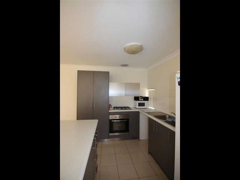 2/157 Seventh Road, Armadale WA 6112