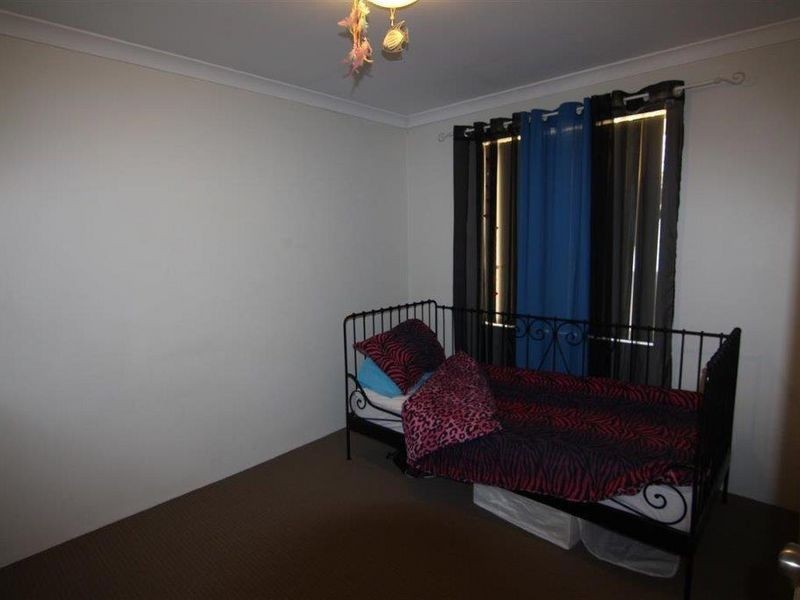 2/157 Seventh Road, Armadale WA 6112