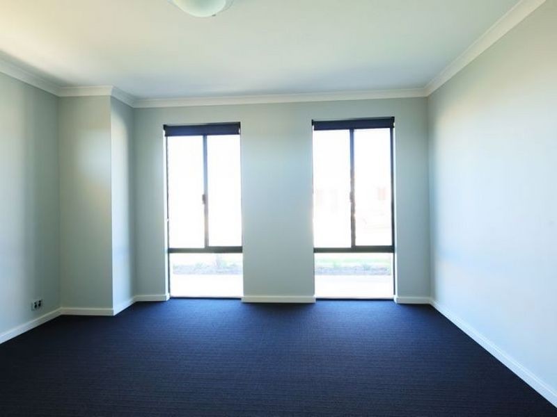 7 Oakes Way, Hammond Park WA 6164