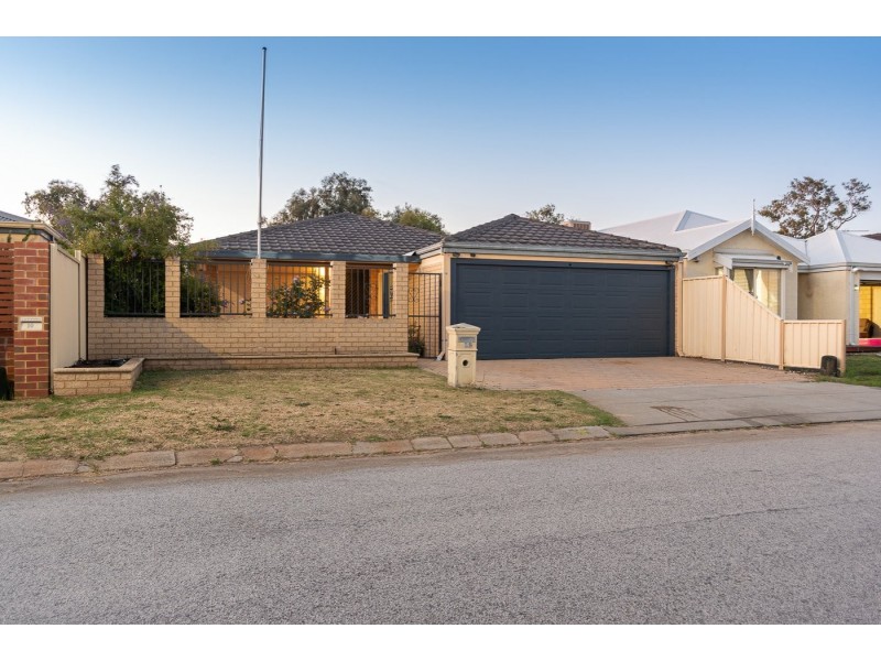 12 Richards Place, Cannington WA 6107
