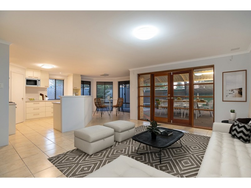 12 Richards Place, Cannington WA 6107