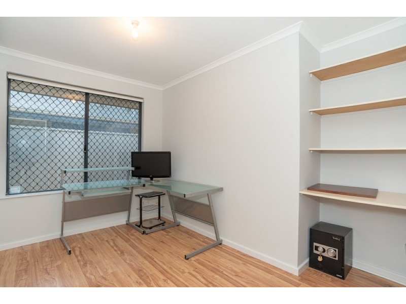 12 Richards Place, Cannington WA 6107