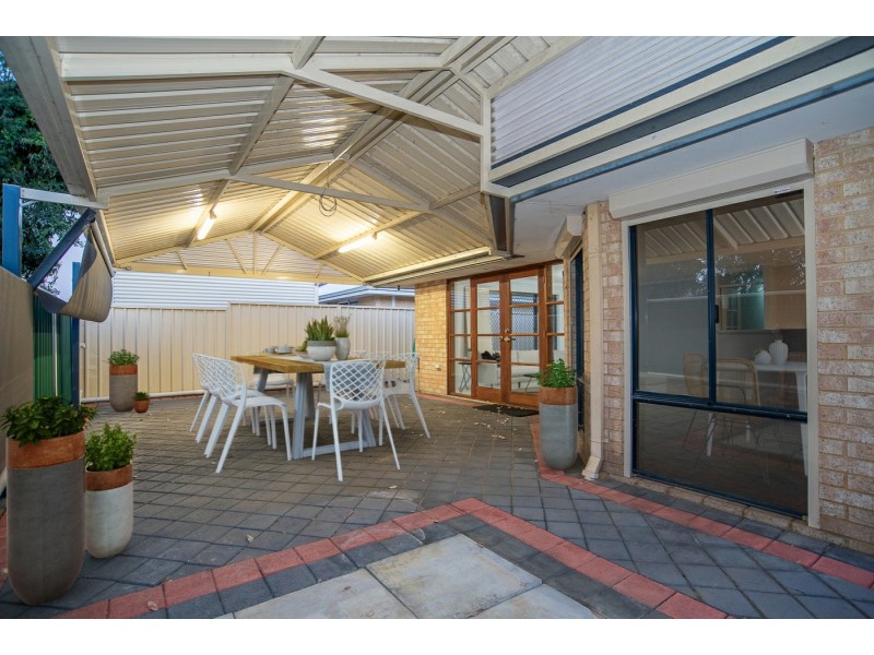 12 Richards Place, Cannington WA 6107