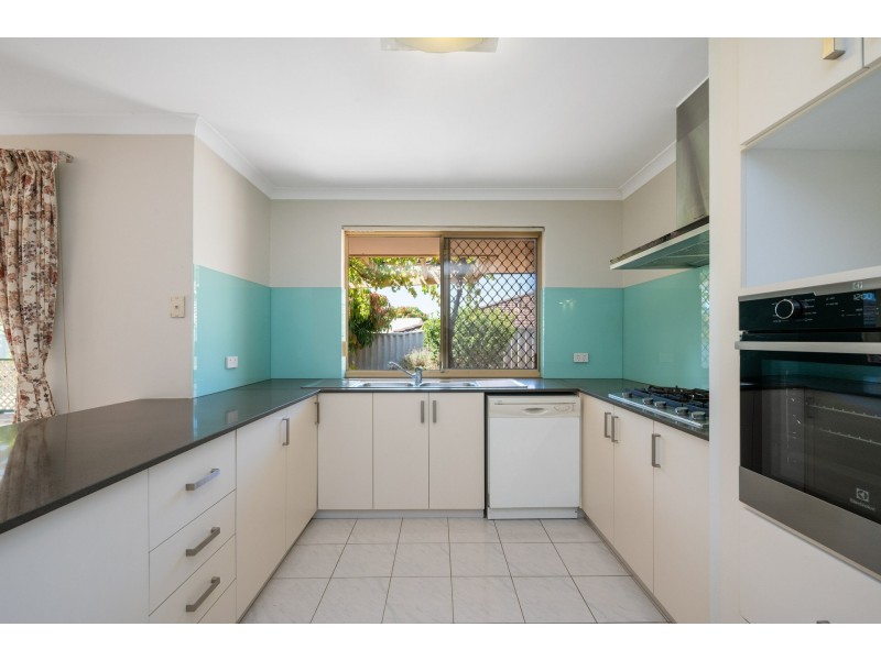 14 Sylvan Crescent, Leeming WA 6149