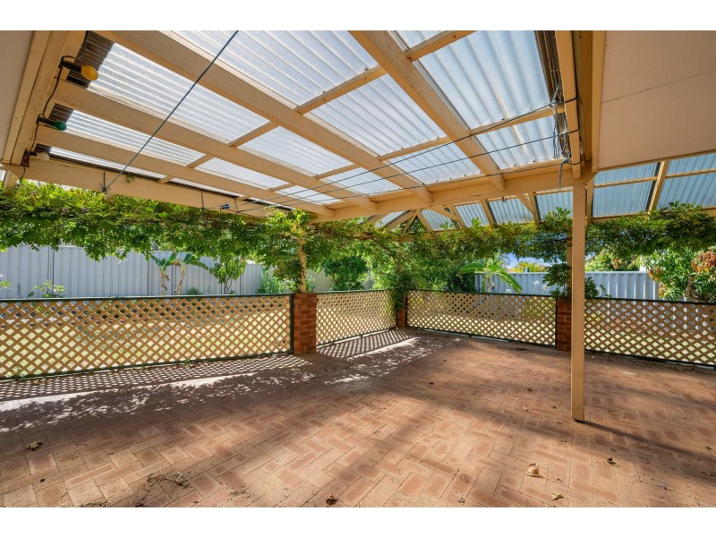 14 Sylvan Crescent, Leeming WA 6149