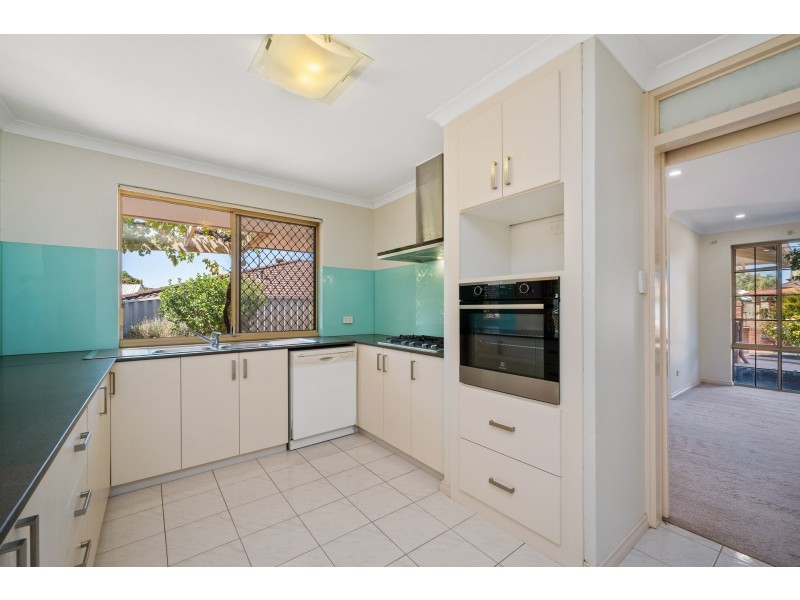 14 Sylvan Crescent, Leeming WA 6149