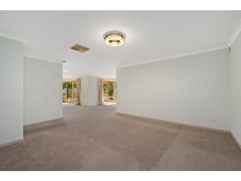 14 Sylvan Crescent, Leeming WA 6149