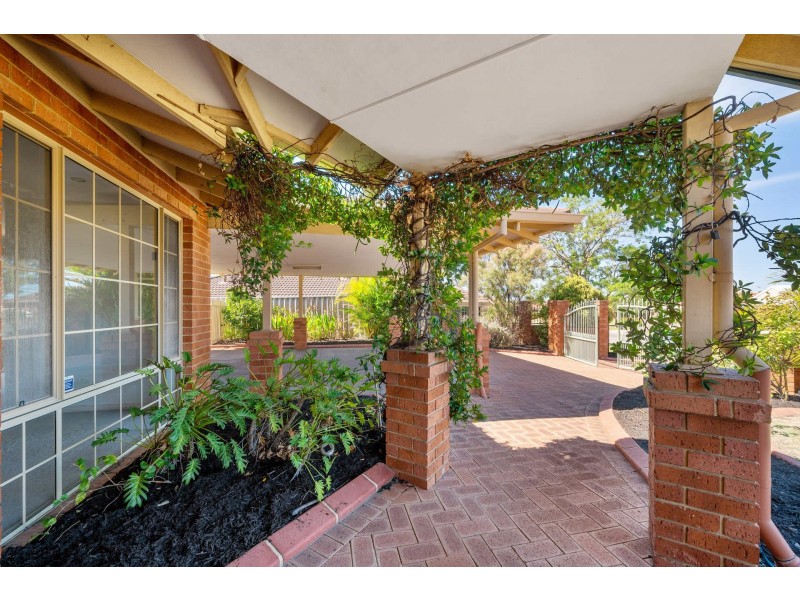 14 Sylvan Crescent, Leeming WA 6149