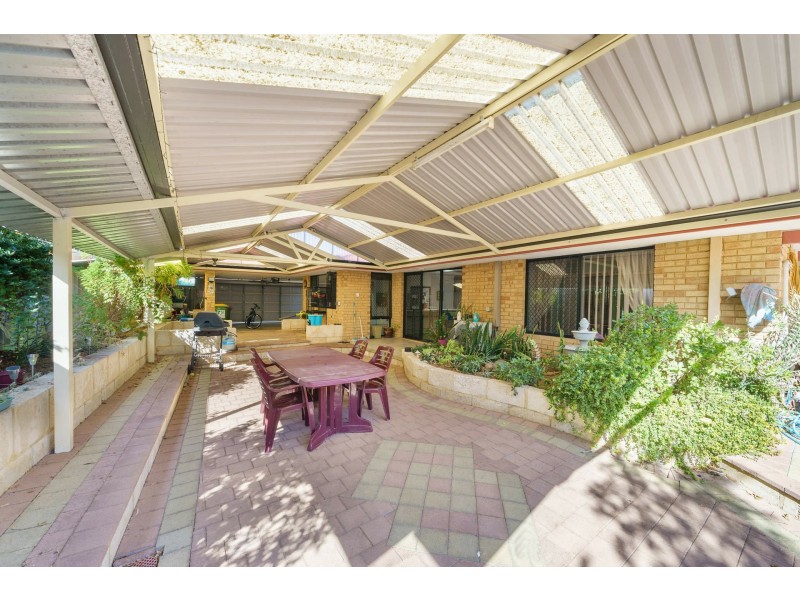 11 Seabrook Place, Success WA 6164