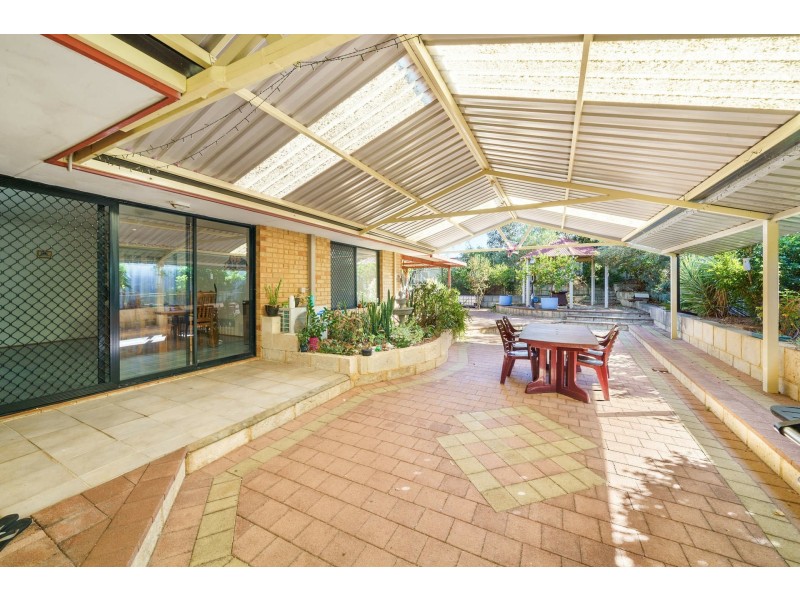 11 Seabrook Place, Success WA 6164