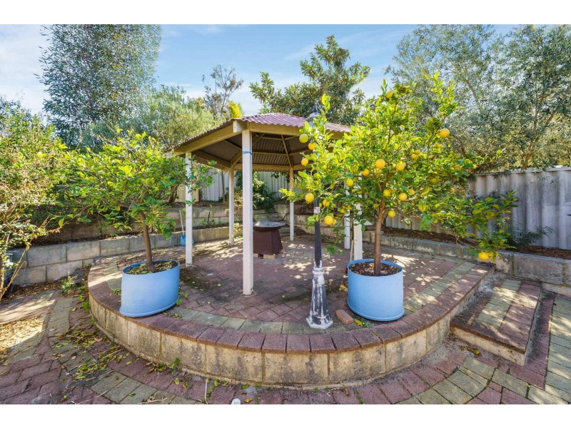 11 Seabrook Place, Success WA 6164