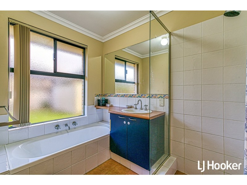 50 Mosedale Loop, Waikiki WA 6169