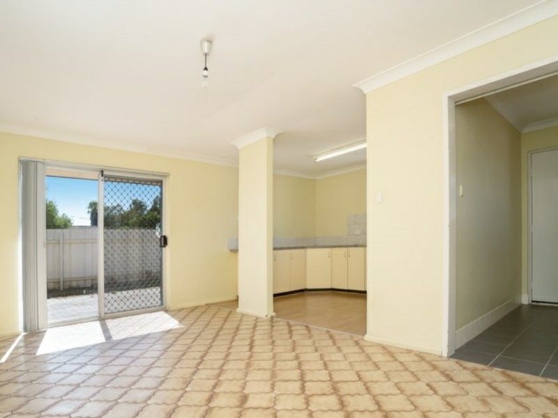 44 Cowan Street, Armadale WA 6112