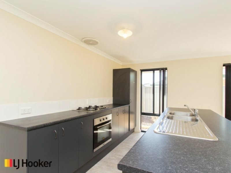 11 Bologna Gardens, Aubin Grove WA 6164