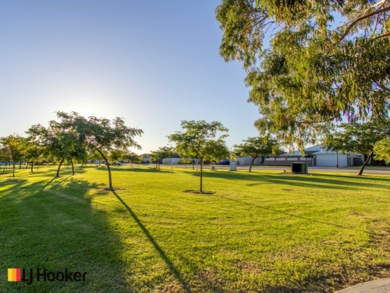 11 Bologna Gardens, Aubin Grove WA 6164