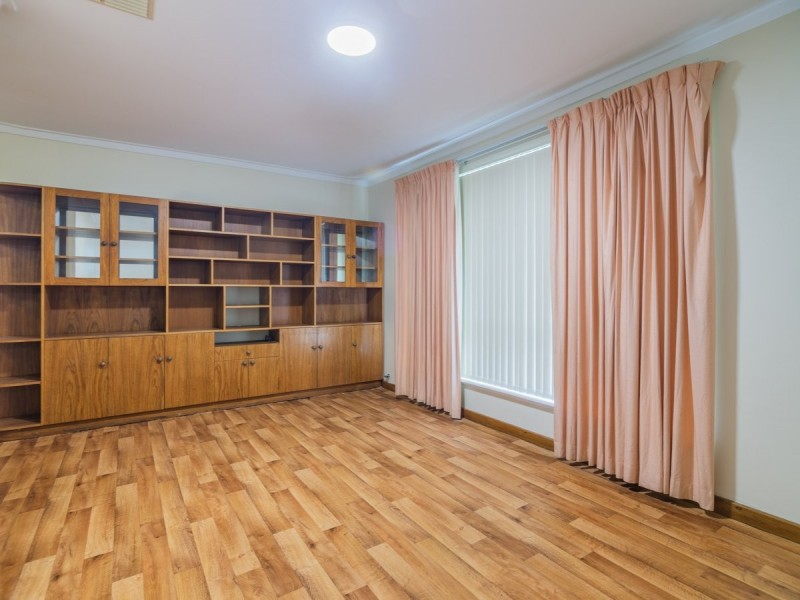 14 Scroop Way, Spearwood WA 6163