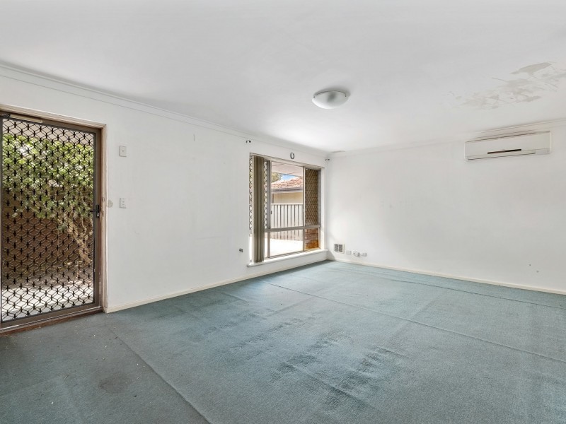 16 Elkhorn Street, East Cannington WA 6107