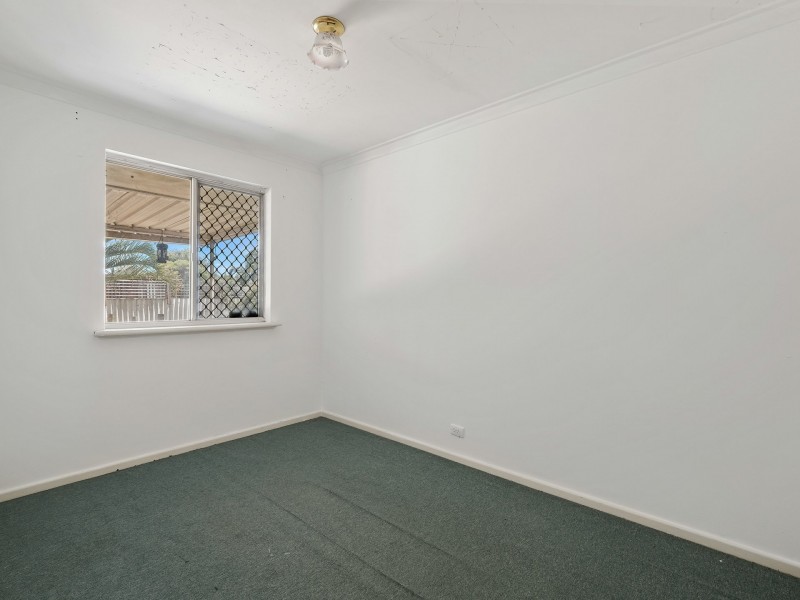 16 Elkhorn Street, East Cannington WA 6107
