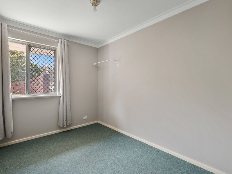 16 Elkhorn Street, East Cannington WA 6107