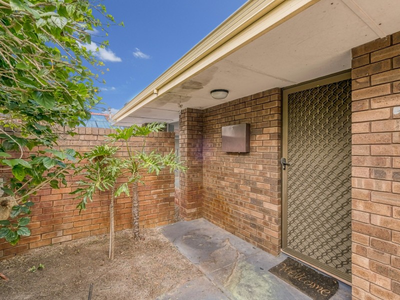 16 Elkhorn Street, East Cannington WA 6107