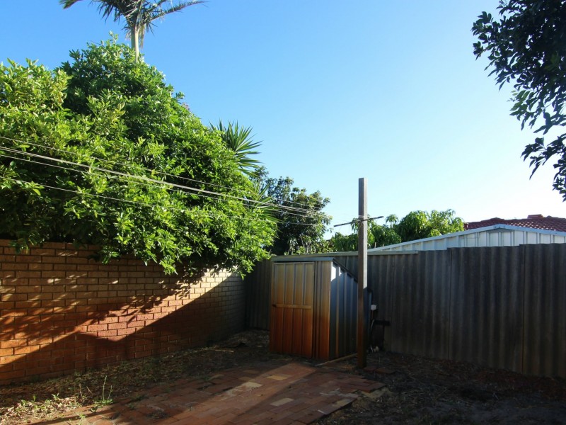 42 Golf Road, Parkwood WA 6147