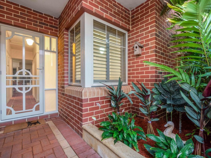 2/39 McMaster Street, Victoria Park WA 6100