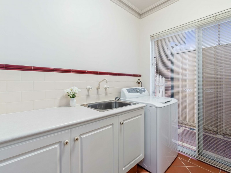 2/39 McMaster Street, Victoria Park WA 6100