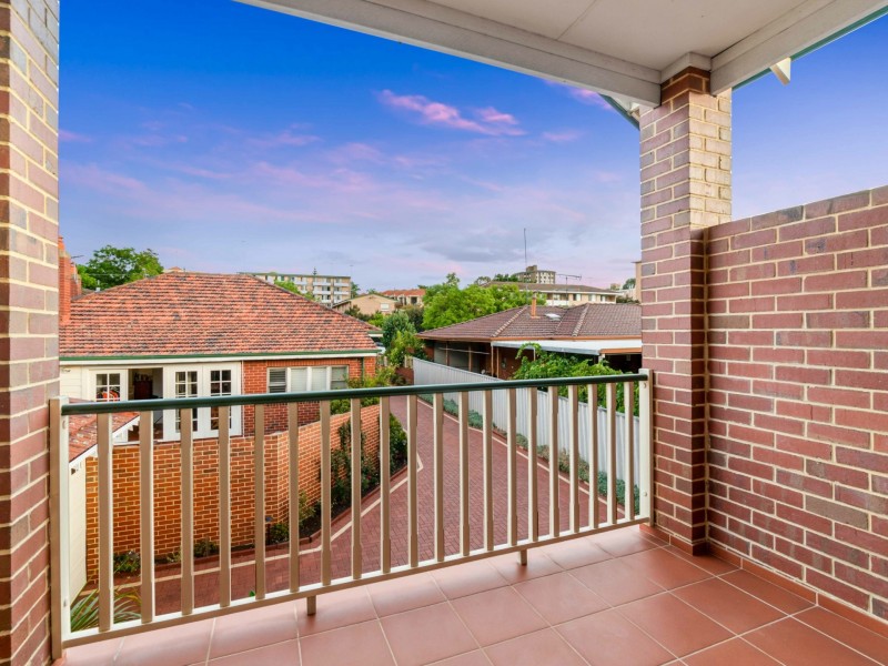 2/39 McMaster Street, Victoria Park WA 6100