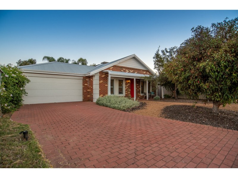 15 Redshank Close, East Cannington WA 6107