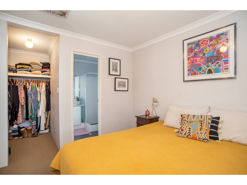 15 Redshank Close, East Cannington WA 6107