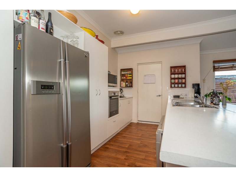15 Redshank Close, East Cannington WA 6107