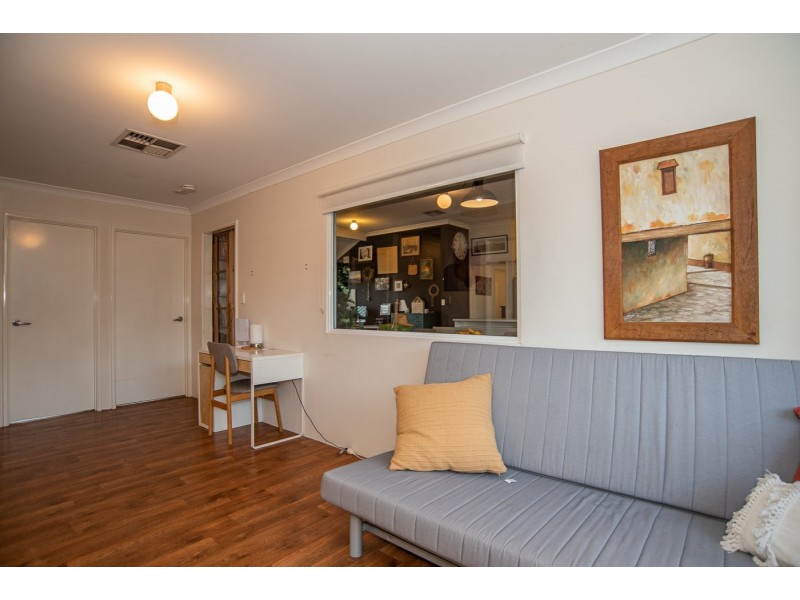 15 Redshank Close, East Cannington WA 6107