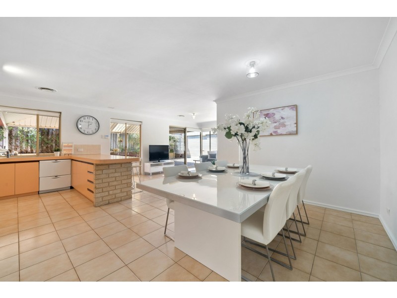 14 Curalo Mews, South Lake WA 6164