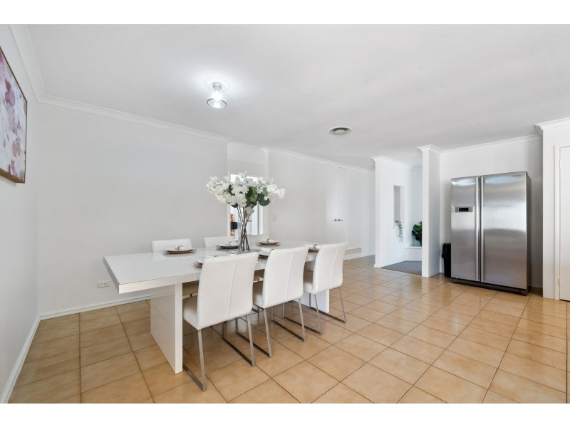 14 Curalo Mews, South Lake WA 6164