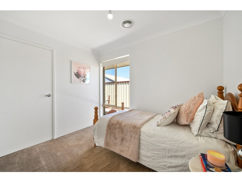 14 Curalo Mews, South Lake WA 6164