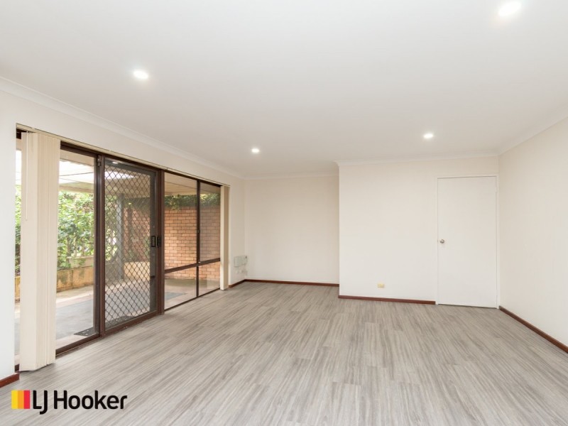 Unit 4/60 Saunders Street, Como WA 6152