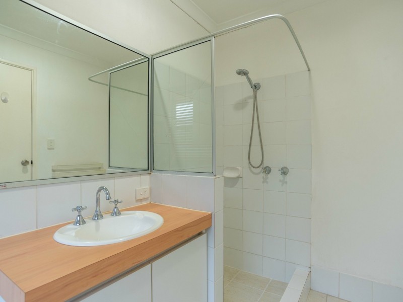 2 Huntley Close, East Cannington WA 6107