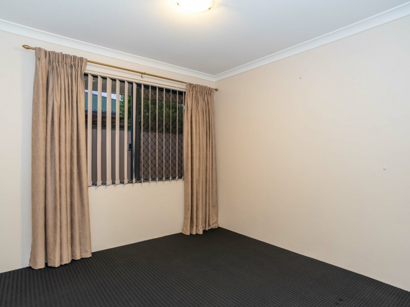 2 Huntley Close, East Cannington WA 6107