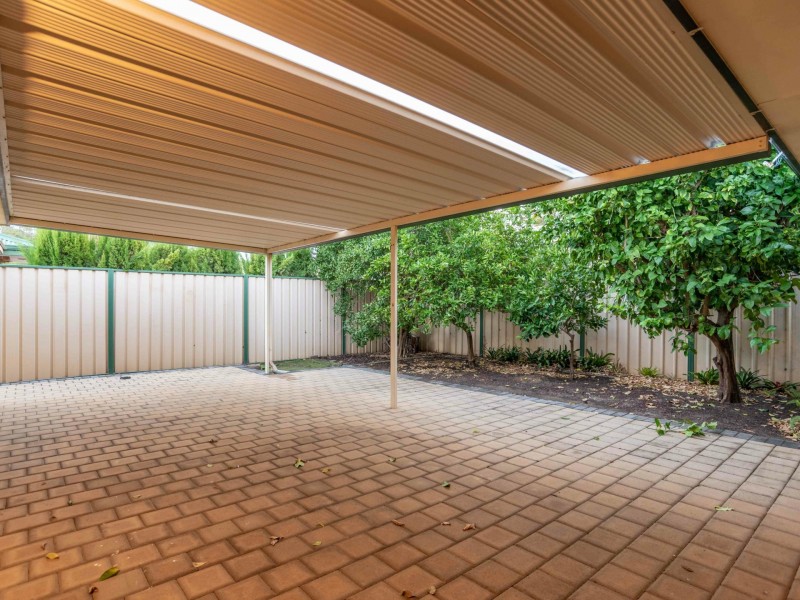 2 Huntley Close, East Cannington WA 6107