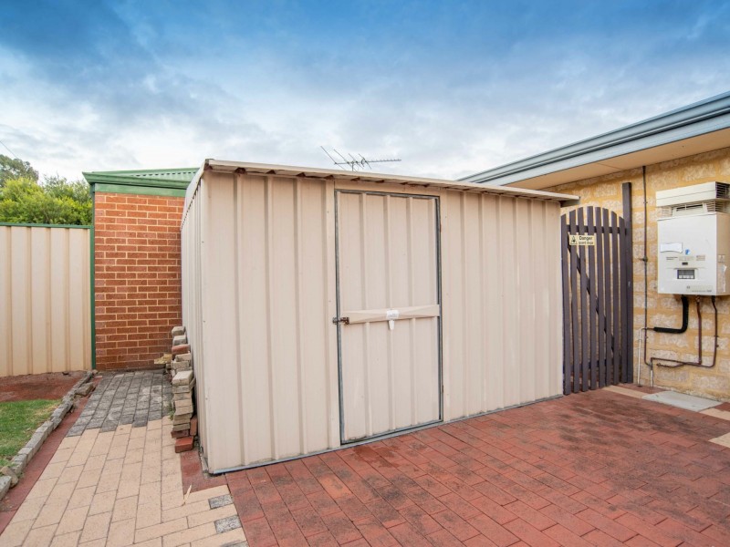 2 Huntley Close, East Cannington WA 6107