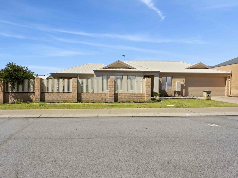 Unit 10/25 Peppermint Gardens, Aubin Grove WA 6164