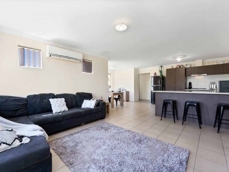 Unit 10/25 Peppermint Gardens, Aubin Grove WA 6164