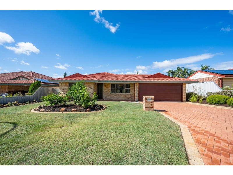 6 Poinsettia Grove, South Lake WA 6164