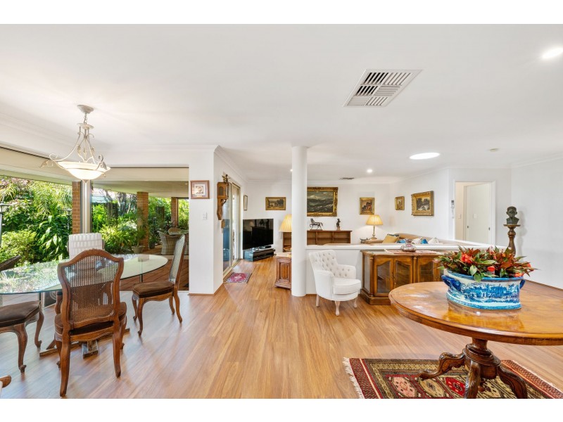 129 Beasley Road, Leeming WA 6149