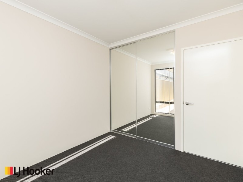 27 Lewisham Vista, Success WA 6164