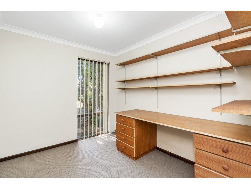 8 Renou Way, Bateman WA 6150